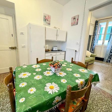 Acquadolce Apartment Леванто Екстер'єр фото