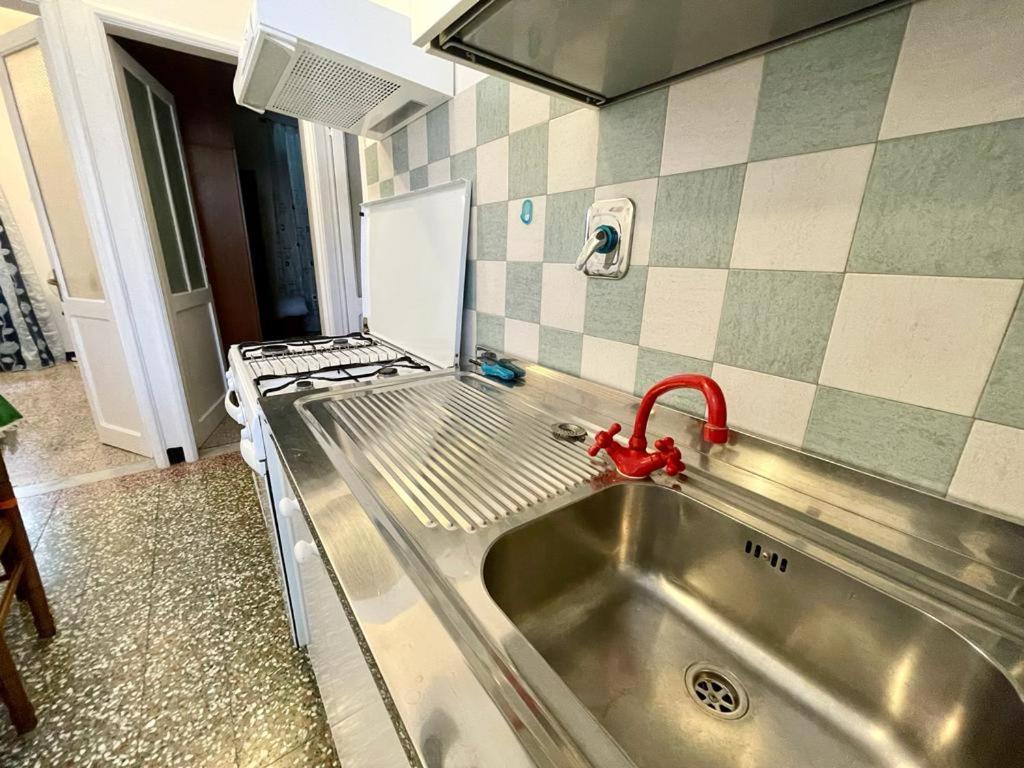 Acquadolce Apartment Леванто Екстер'єр фото